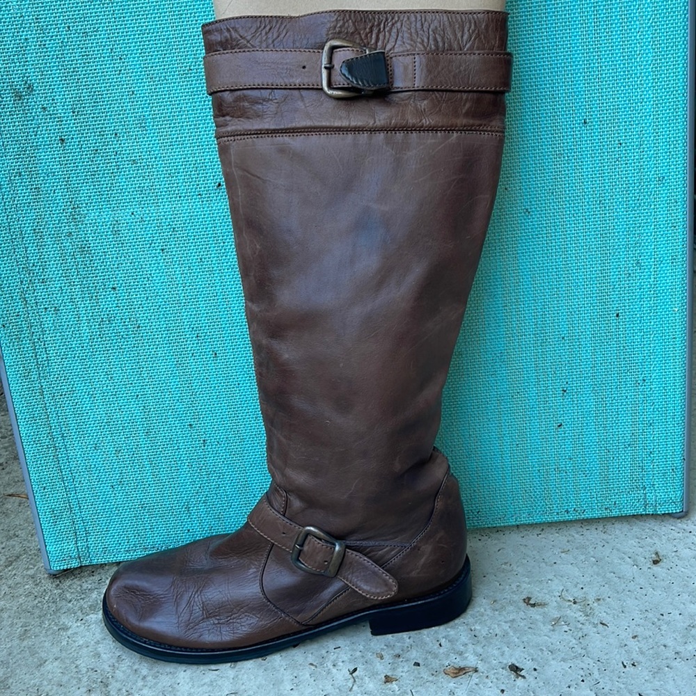 Medium Brown Boots
